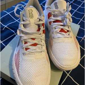 Kyrie Sneakers Unisex